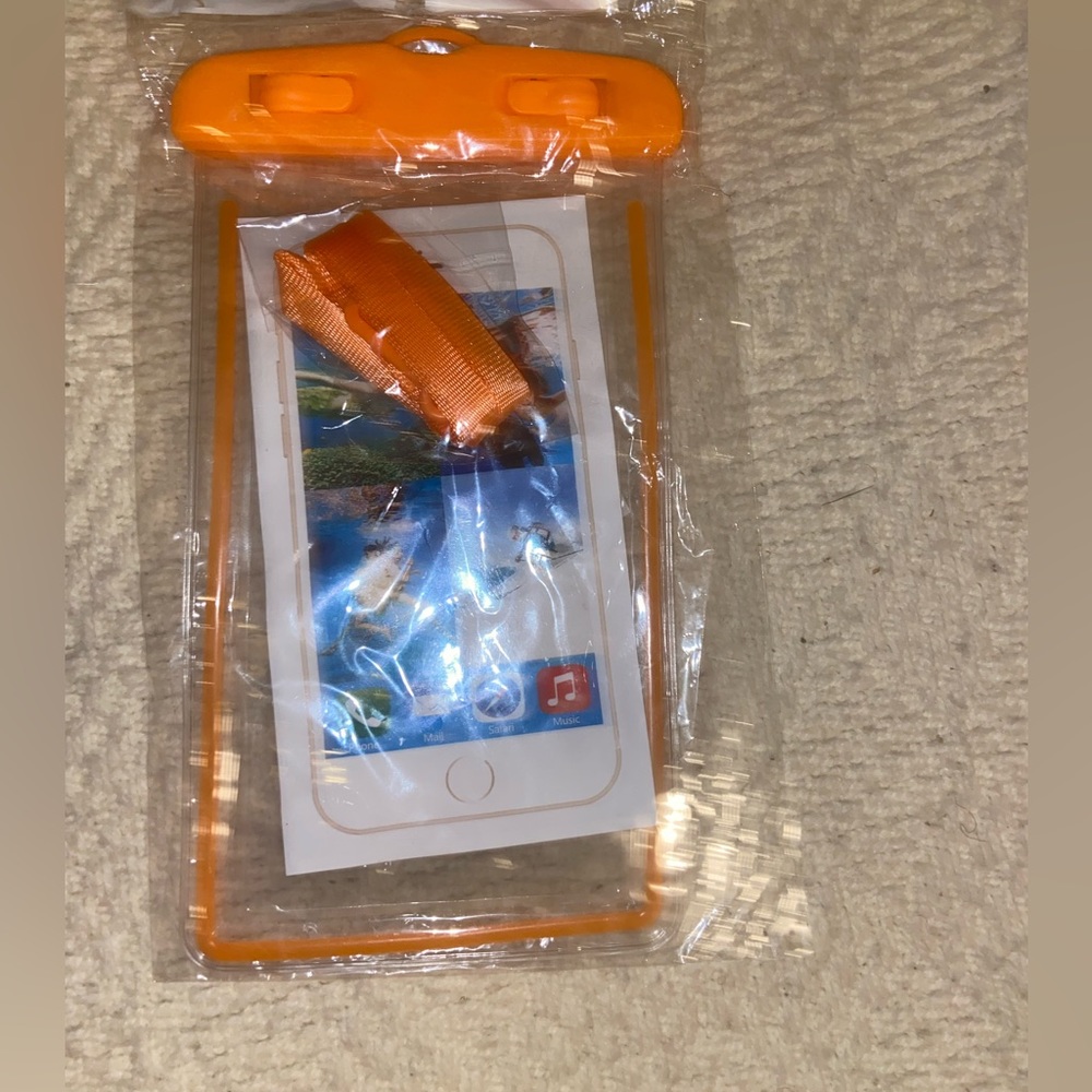 Pool-Water safe  Waterproof phone case - Picture 4 of 7